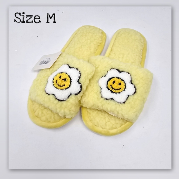 Size M Flower Smiley Face Boucie Yellow Slippers by Fadivo - Picture 2 of 4